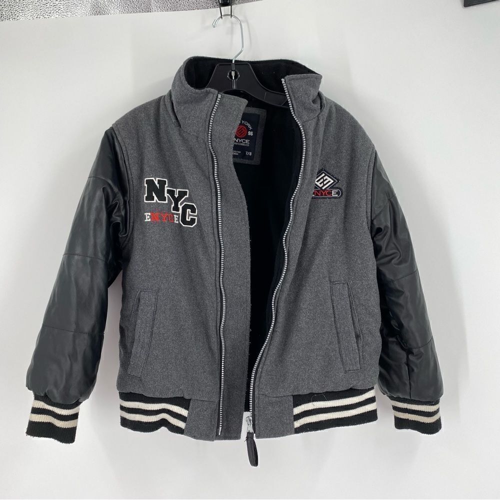 Enyce New York Boys’ Bomber Jacket size 7/8 zipper closing
